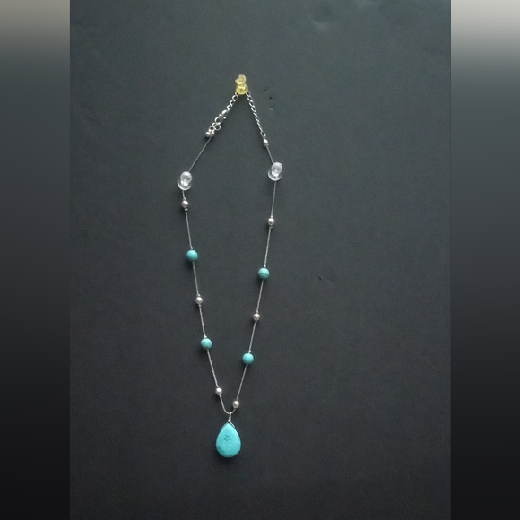 Jewelry - Elegant Turquoise and Silver Necklace